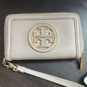 Tory Burch wristlet wallet